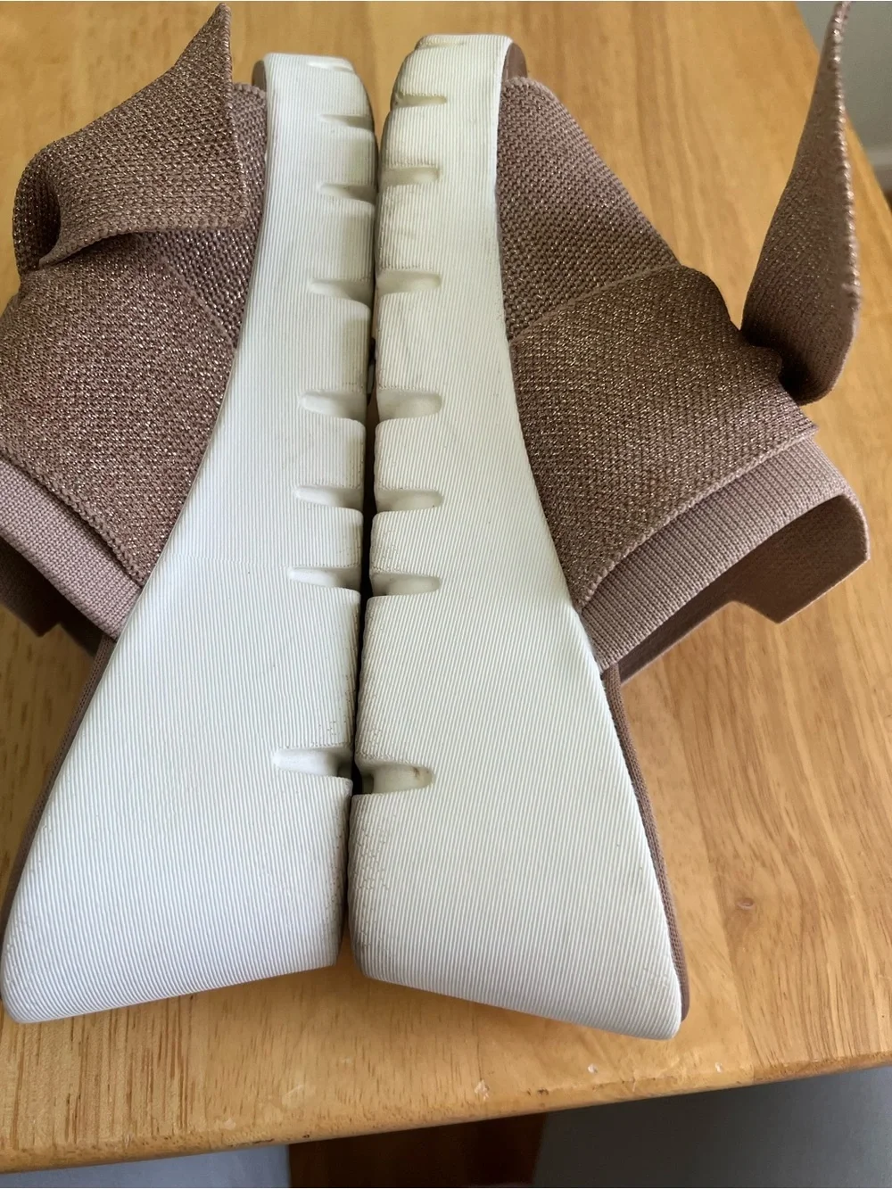bernie mev. Mauve-Taupe Bow Slide Clogs size 38